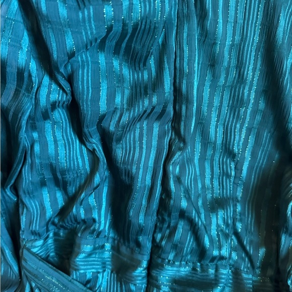 Elegant Teal Women's Dress - Picture 10 of 10